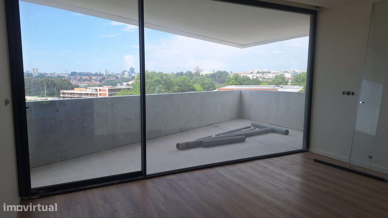 Apartamento T3 | 3 Suítes Varandas |Vista Rio Douro | Porto 2 Carros-16