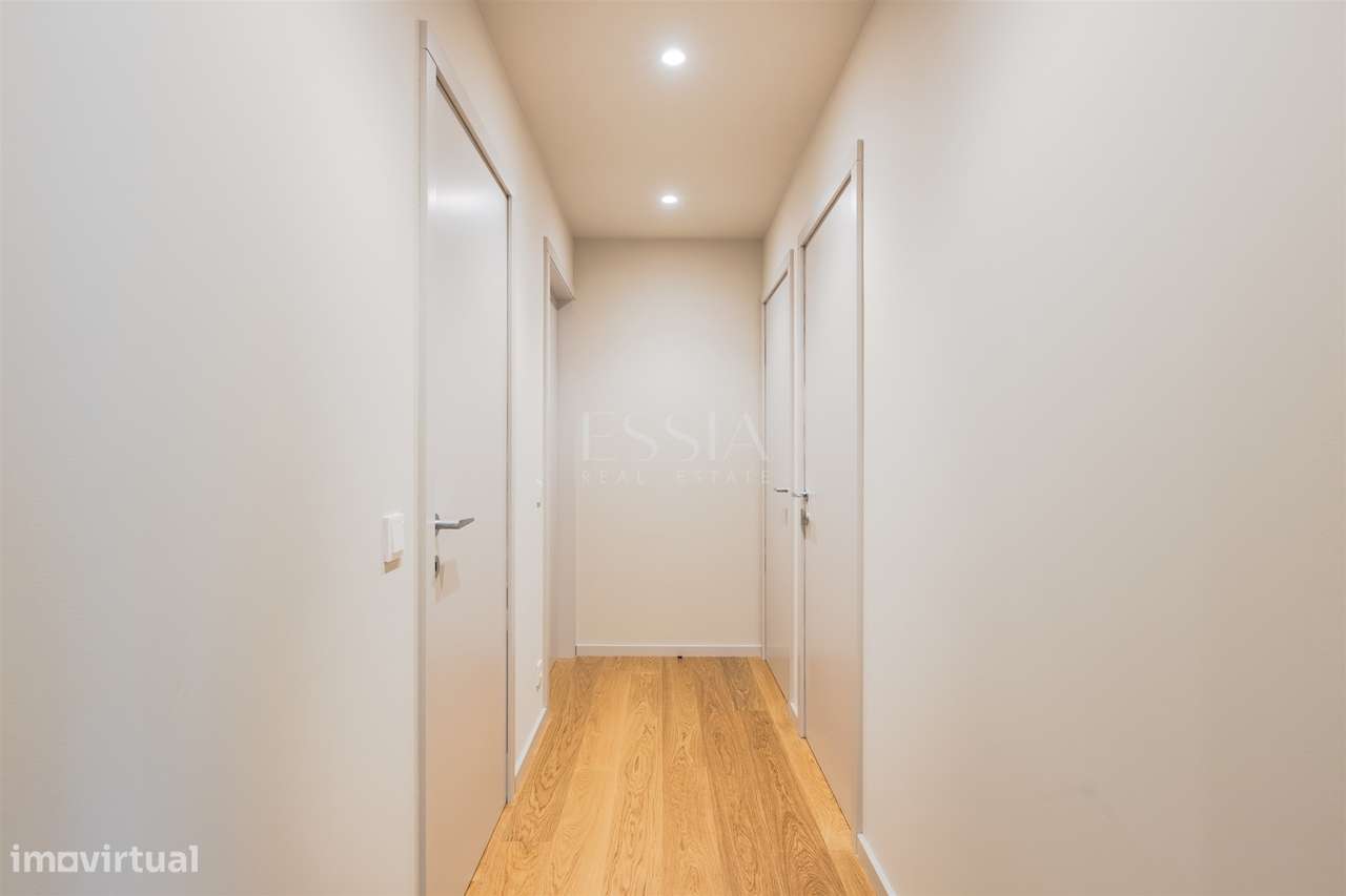 T3 Varanda 14m2 Vistas Rio e Mar Jardins Arrábida | T3 Gaia The Yard-12