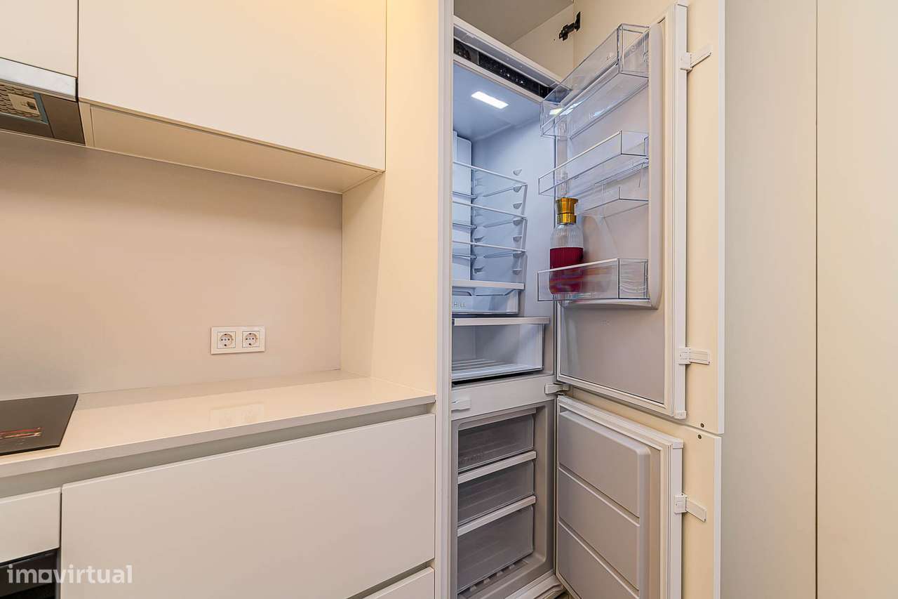 Apartamento t1 à venda na Avenida dos Combatentes, 70-11