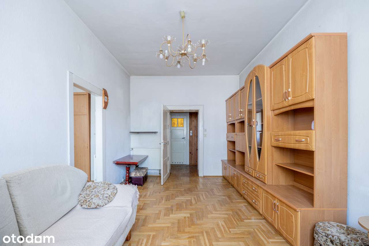 3 pokoje ul. Hallera-9