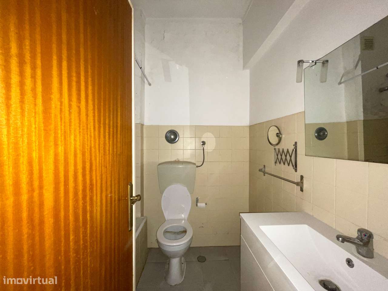 Prédio - 8 T2 + Sótão - Póvoa de Santa Iria-24