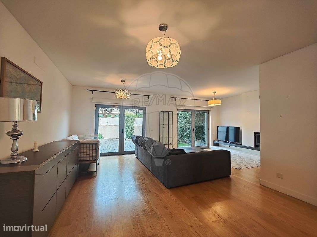 Moradia T4 para arrendamento - Grande imagem: 4/49