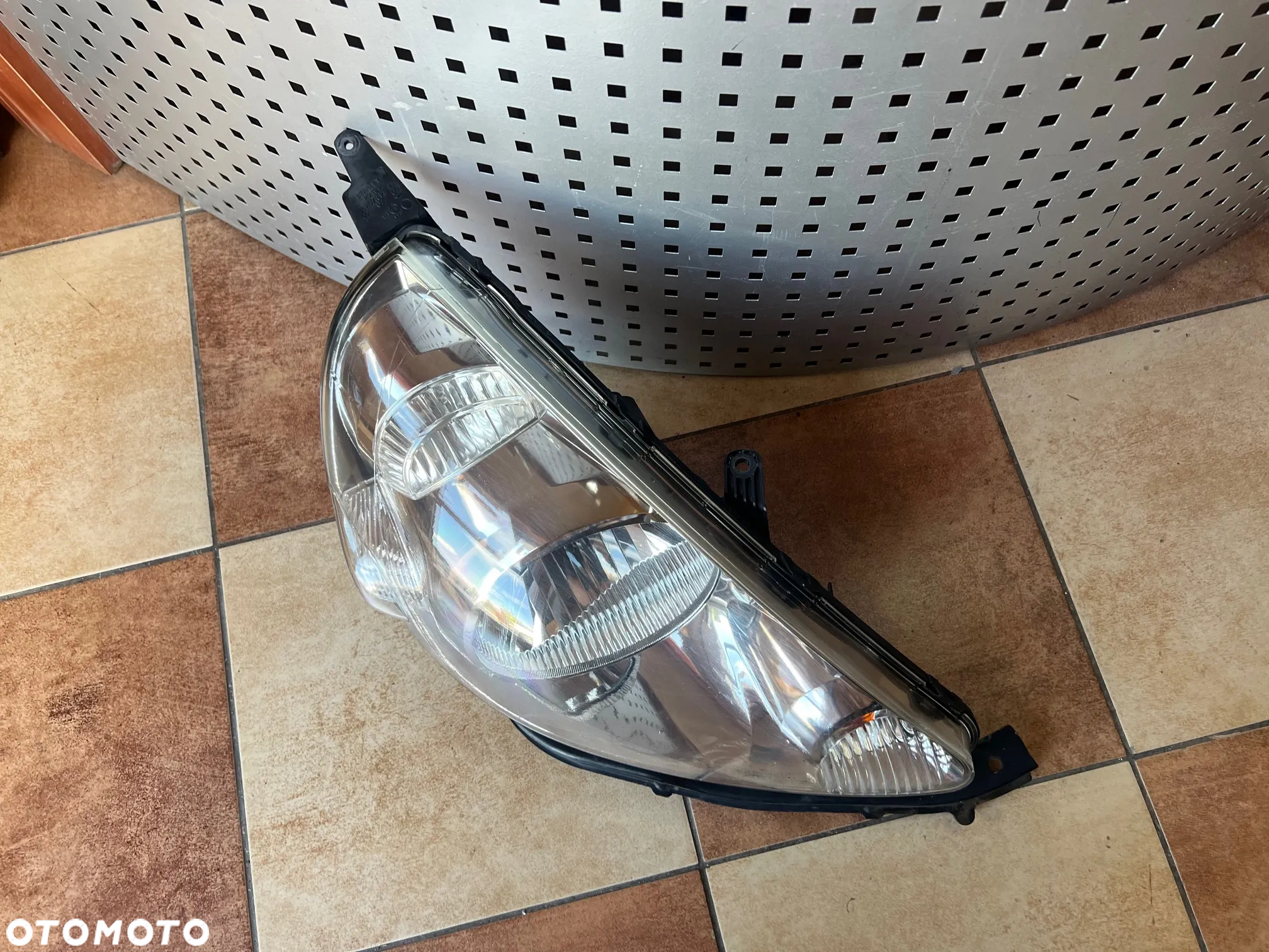 LAMPA PRZÓD PRZEDNIA PRAWA HONDA JAAZ II LIFT 2002-2008 rok EUROPA ŁADNA - 2