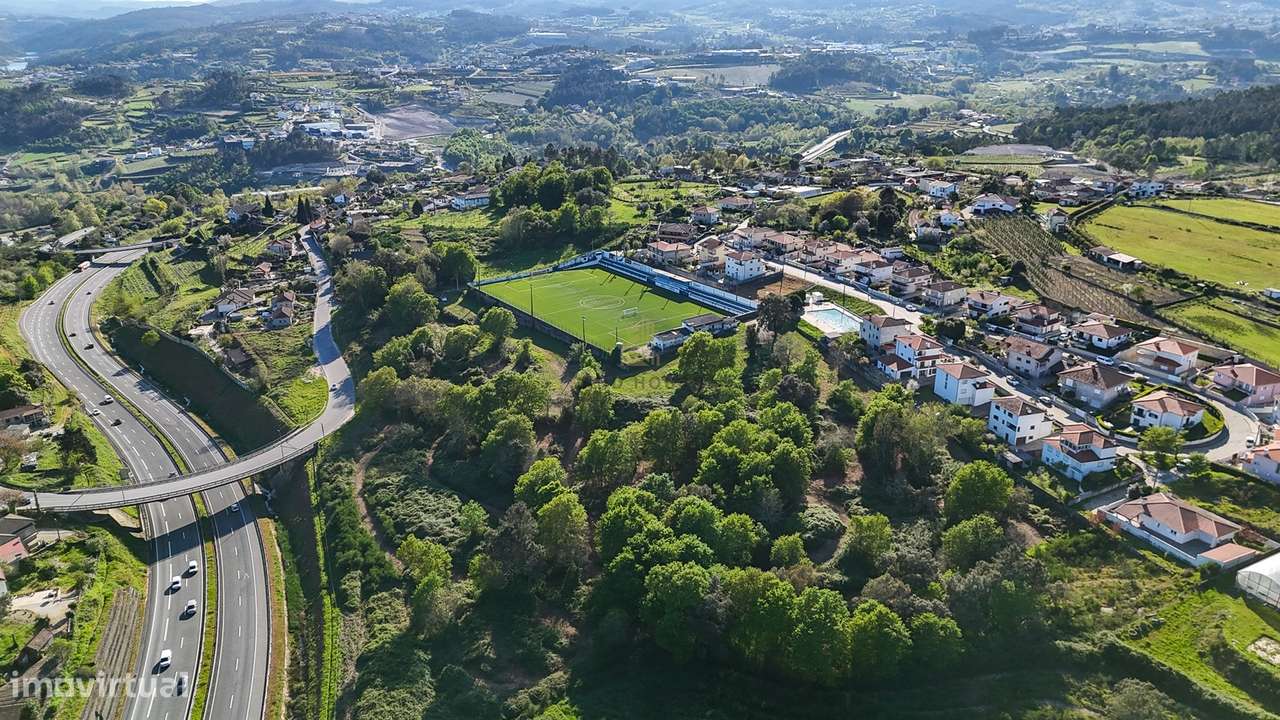 Vende-se terreno urbanizável com 42633m2 na Toutosa, Marco de Canavese-8