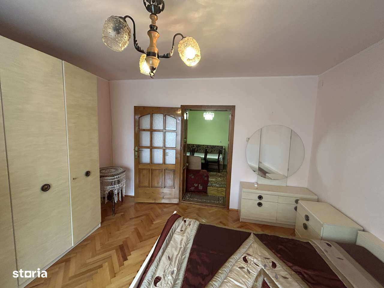 Vand casa mare caramida(2 corpuri cladire)renovat in Livada, st.850 mp-8