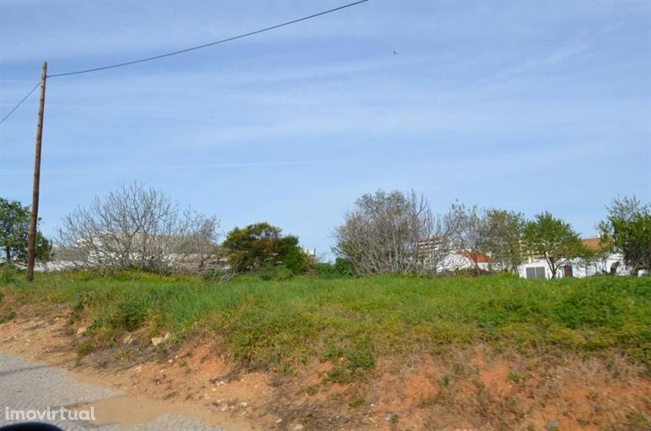 Urban land/Land em Faro, Portimão REF:3276
