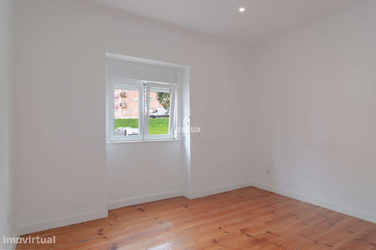 T2 Totalmente Remodelado na Quinta do Jacinto - Alcântara - Grande imagem: 3/26