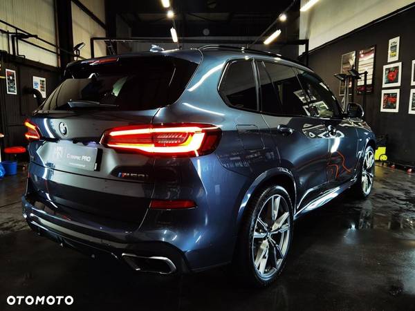 BMW X5 M M50i - 5