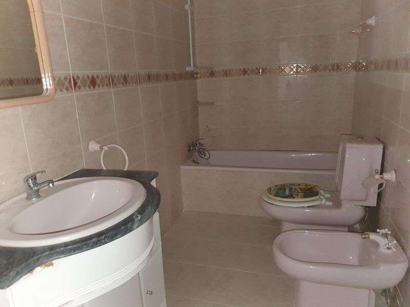 T2 com Garagem em Mafamude – Próximo de Comércio e Serviços-5