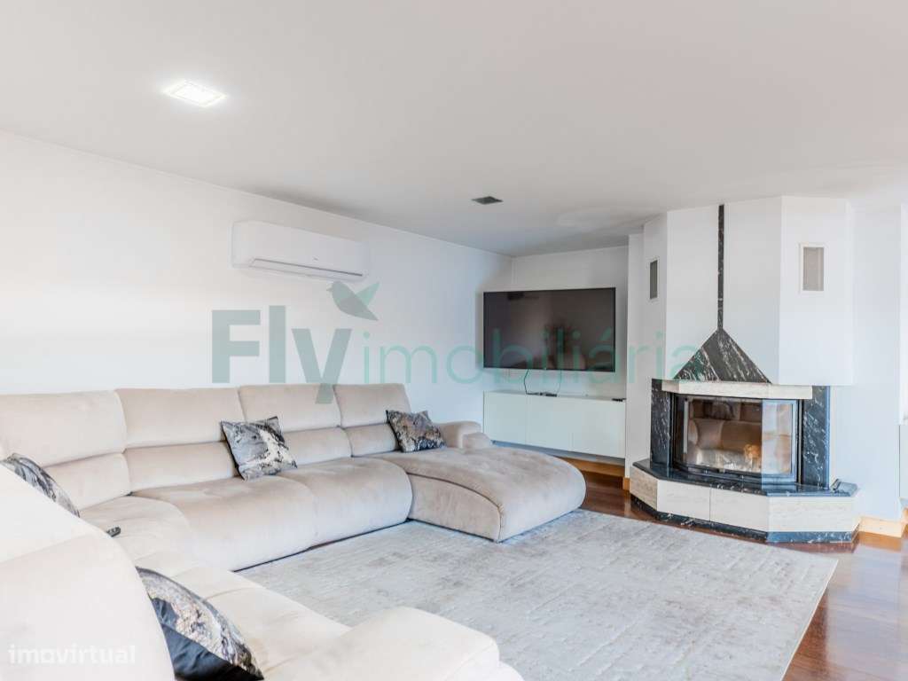 Moradia T3 em Fermentões com Piscina e Zona de Churrasqueira-5