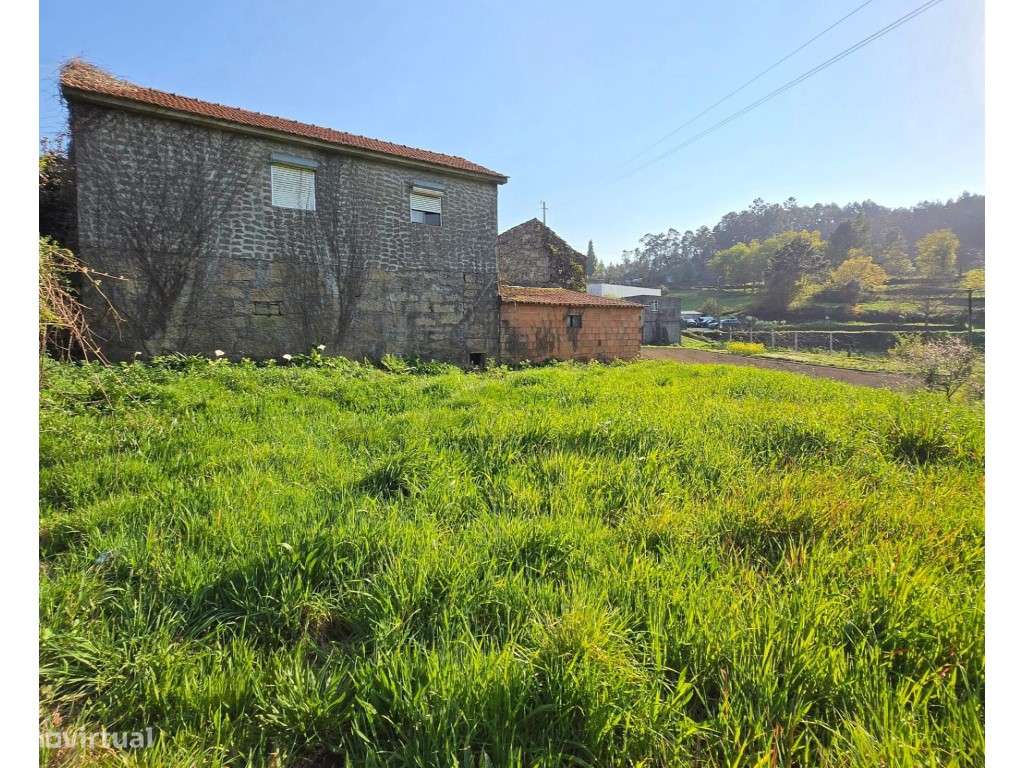 Oportunidade Única: Moradia em Pedra para Restauro com Quintal - Si...-7