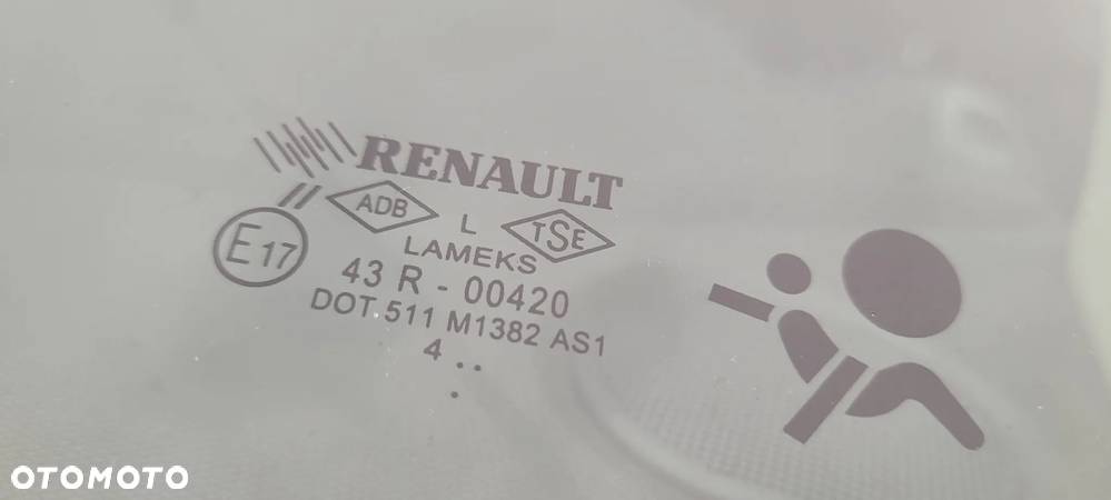 Renault Clio 1.2 16V 75 Dynamique - 21
