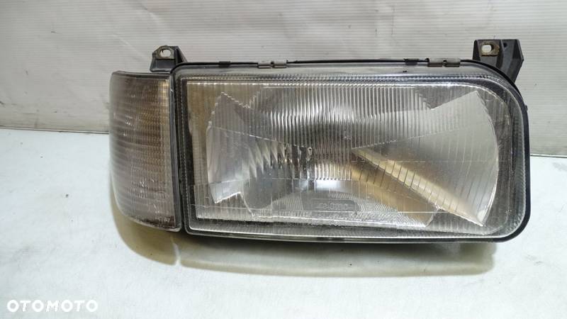 LAMPA PRAWA PRZEDNIA VOLKSWAGEN PASSAT 2.0 133480 - 1