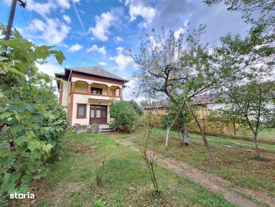 Casa cu farmec Neoromanesc – Pietrosani, Arges-0