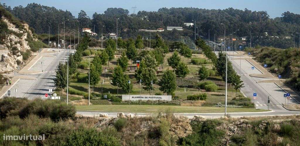 Lote de Terreno em loteamento junto da escola EB 2/3 - Bons Acessos-10