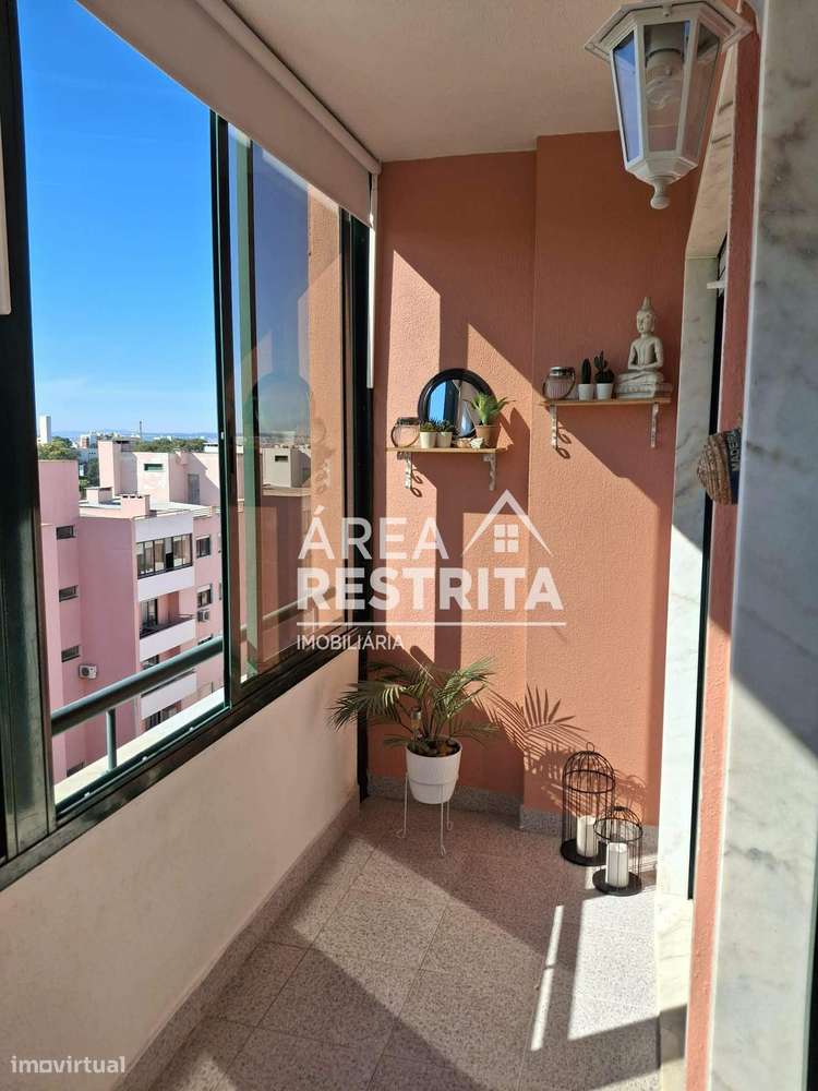 Apartamento T2 com elevador e parqueamento nos Fidalguinhos-11