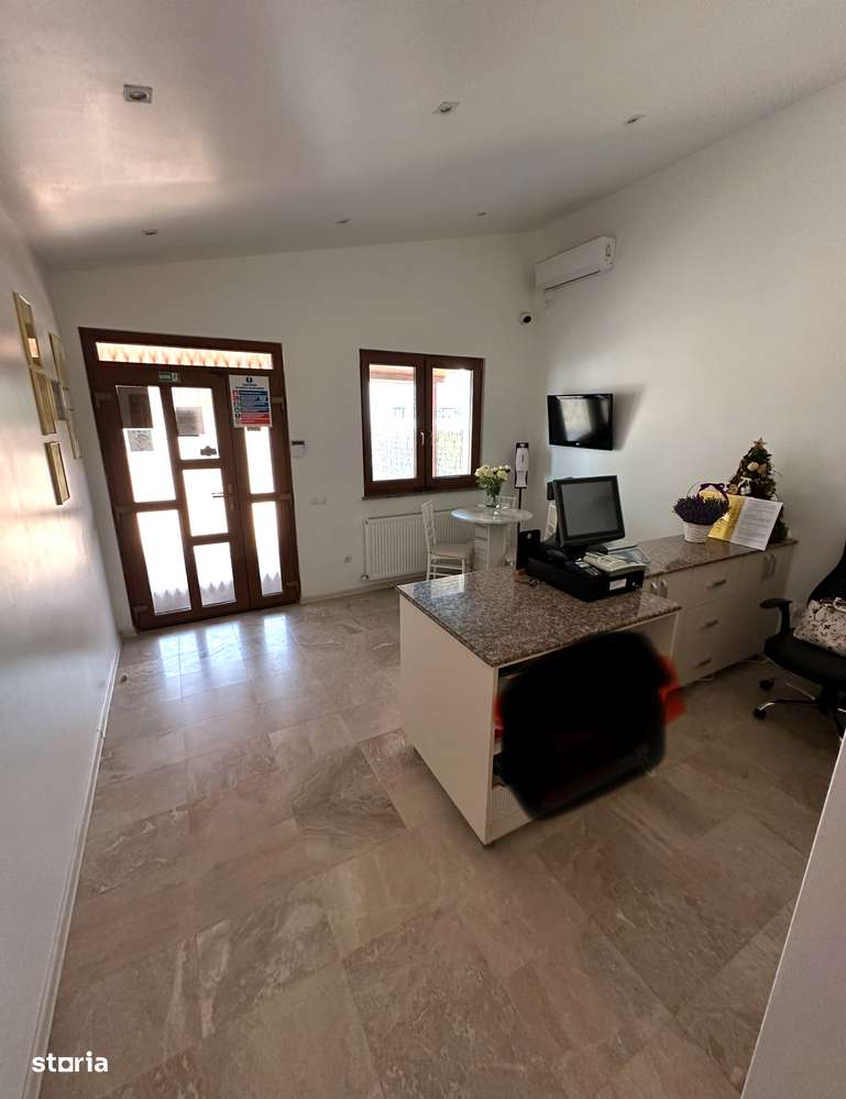 Vand casa mica pretabila persoana singura sau cuplu tanar - Imagine principală: 3/10