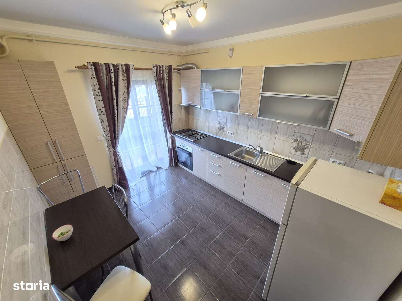 1 Cam-Mehala-Bloc Nou-51MP-Parter-Balcon-Loc de parcare-Mobilat-81.000 - Imagine principală: 5/14