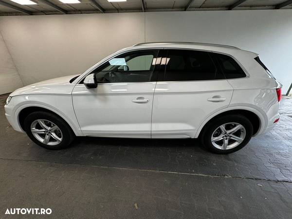 Audi Q5 2.0 40 TDI quattro S tronic Sport - 25