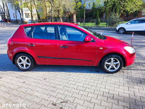 Kia Ceed Cee'd 1.4 Comfort + - 5