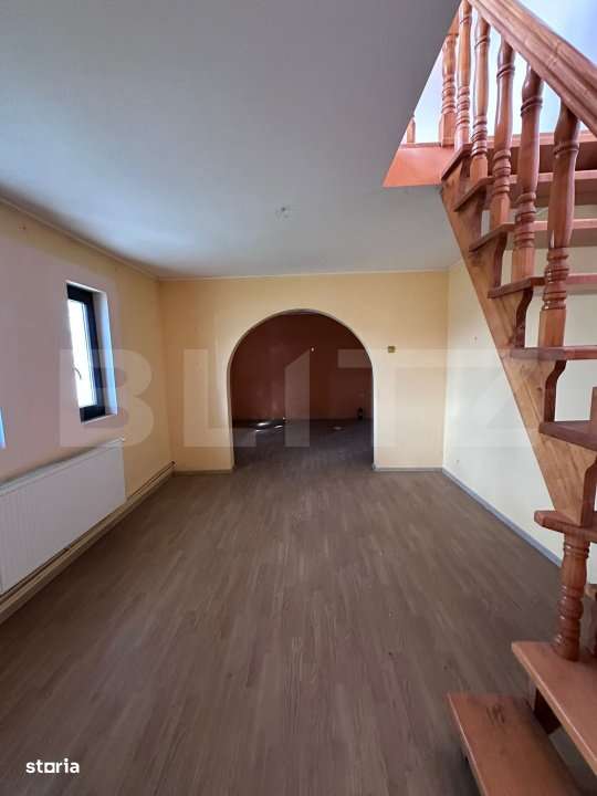 Casa individuala, zona centrala, 200mp, teren 416 mp, Radauti - Imagine principală: 3/15