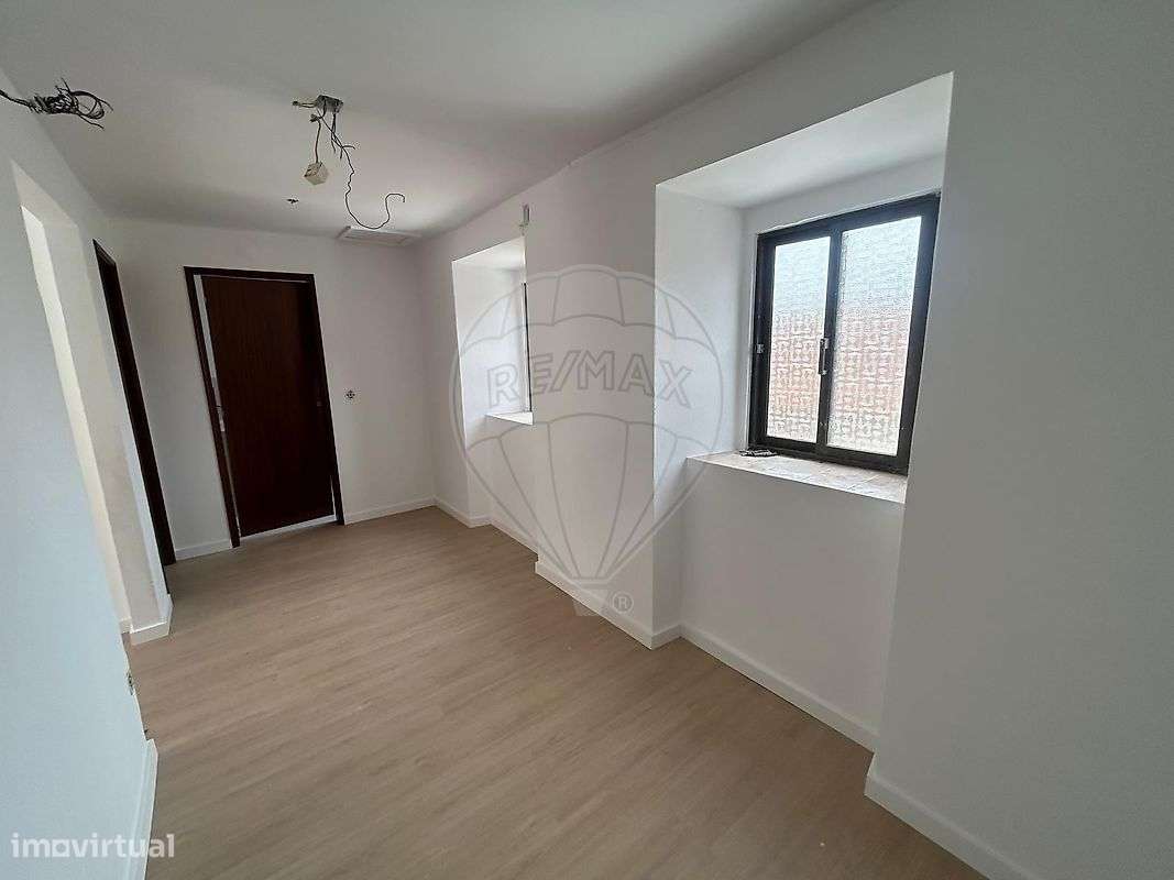 Moradia T2 para venda-5