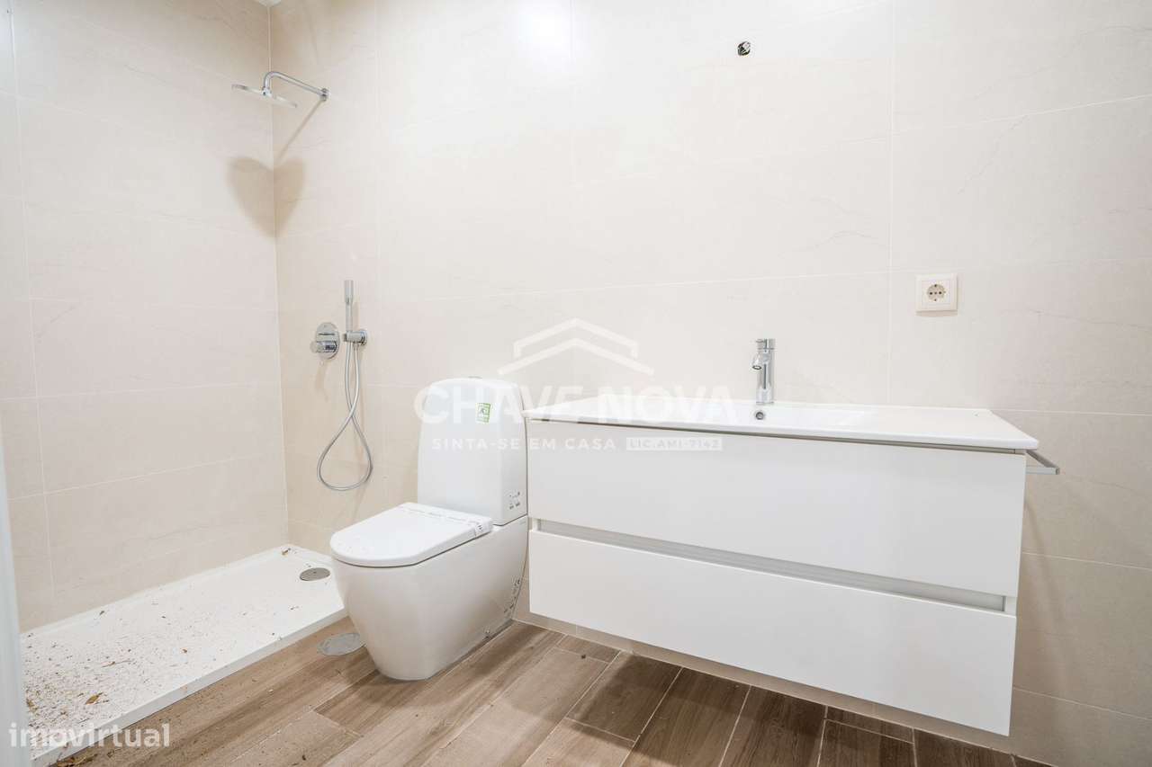 Moradia Isolada V4 Nova em Espinho - Grande imagem: 4/25