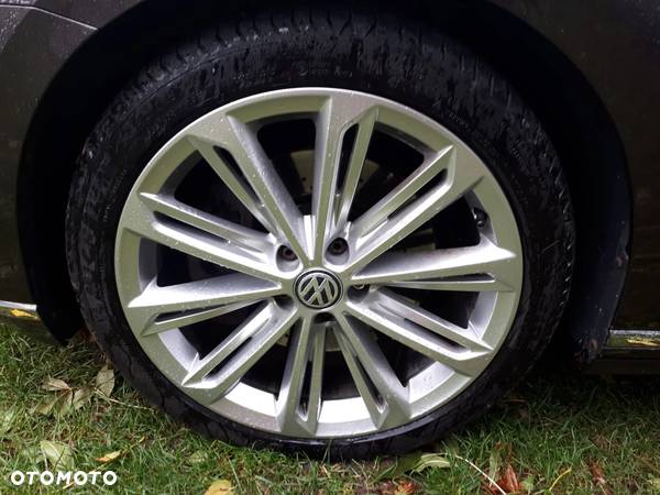 Volkswagen Passat 2.0 TDI Bi-Turbo BMT 4Mot Highline DSG - 12