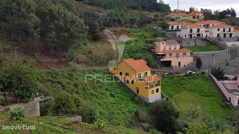 Terreno em Ribeira Brava - Ilha da Madeira