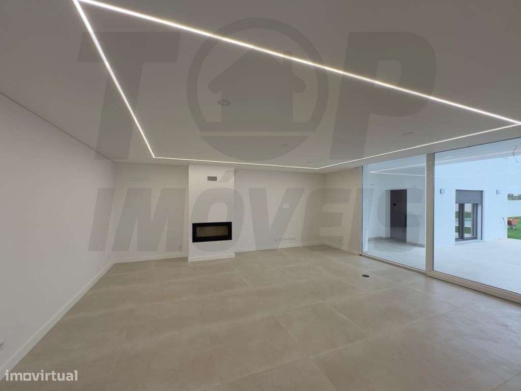Moradia Nova Contemporânea V3 - Foros De Salvaterra - 415.000€ - Grande imagem: 5/20