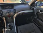 Honda Accord 2.0 Comfort - 29