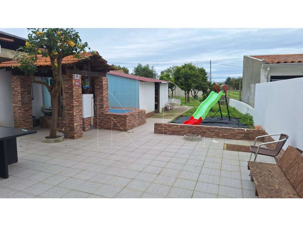 Excelente moradia t4 em Oiã-6