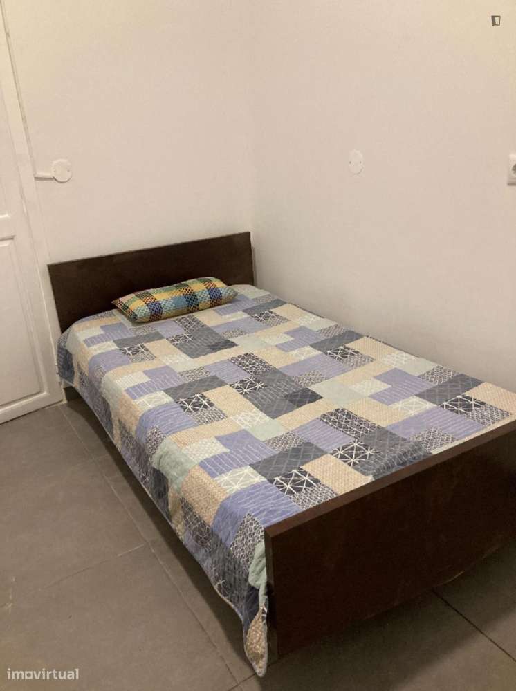 Estúdio - localizado em Paranhos Porto - Grande imagem: 4/6