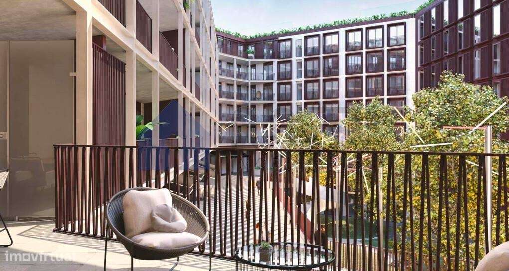 Apartamento T4 de luxo na Baixa do Porto junto ao emblemático Mercado-21