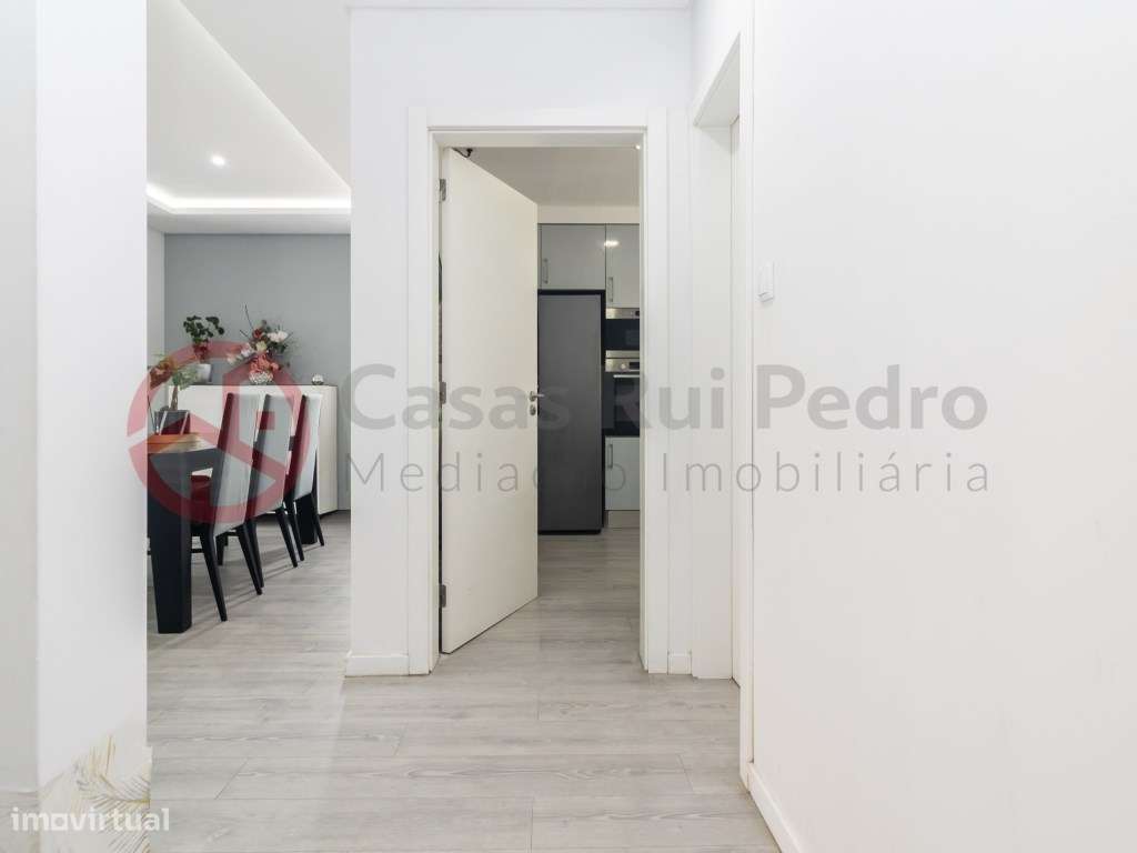 Moradia T3+2 Remodelada com garagem 740 m² de Terreno em St Antonio...-11