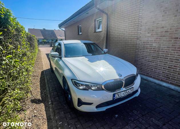 BMW Seria 3 318d Advantage - 15