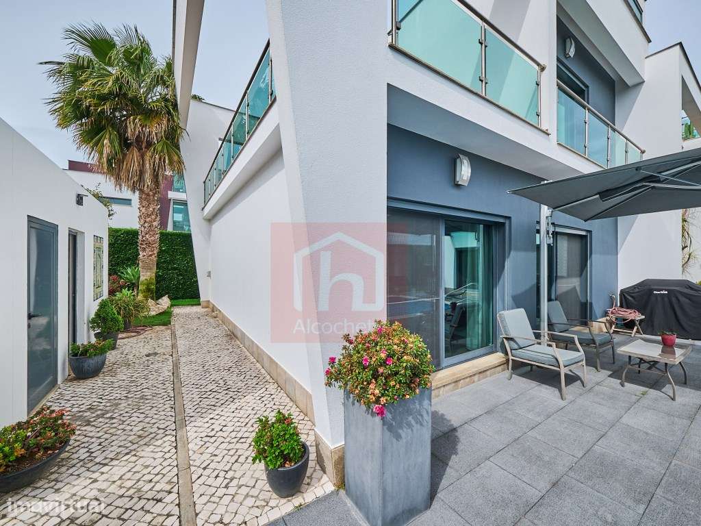 Moradia T4 de Luxo com piscina inserida no condominio privado em Sã...-35