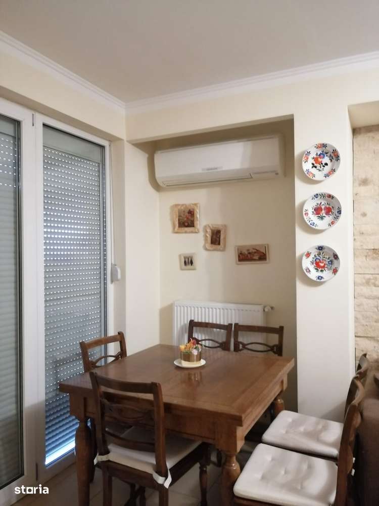 Apartament cu 2 camere si terasa generoasa -Penthouse  în Micalaca - Imagine principală: 4/14