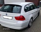 BMW Seria 3 318d Touring - 2