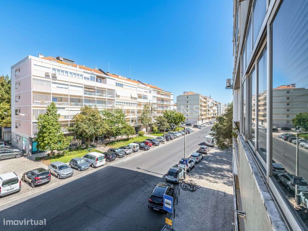 T3 no Restelo, varanda vista jardim e cidade-10