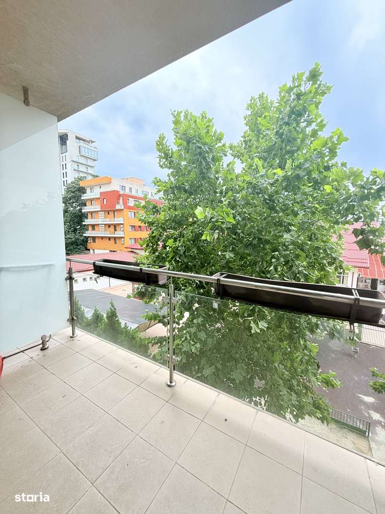 Studio spatios North Area Lake View -Herastrau-11