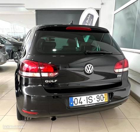 VW Golf 1.6 TDi Highline DSG - 21