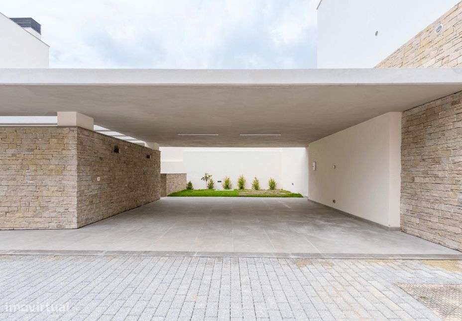 Moradia em Banda T4 novo, Bicesse, Cascais - Grande imagem: 5/41