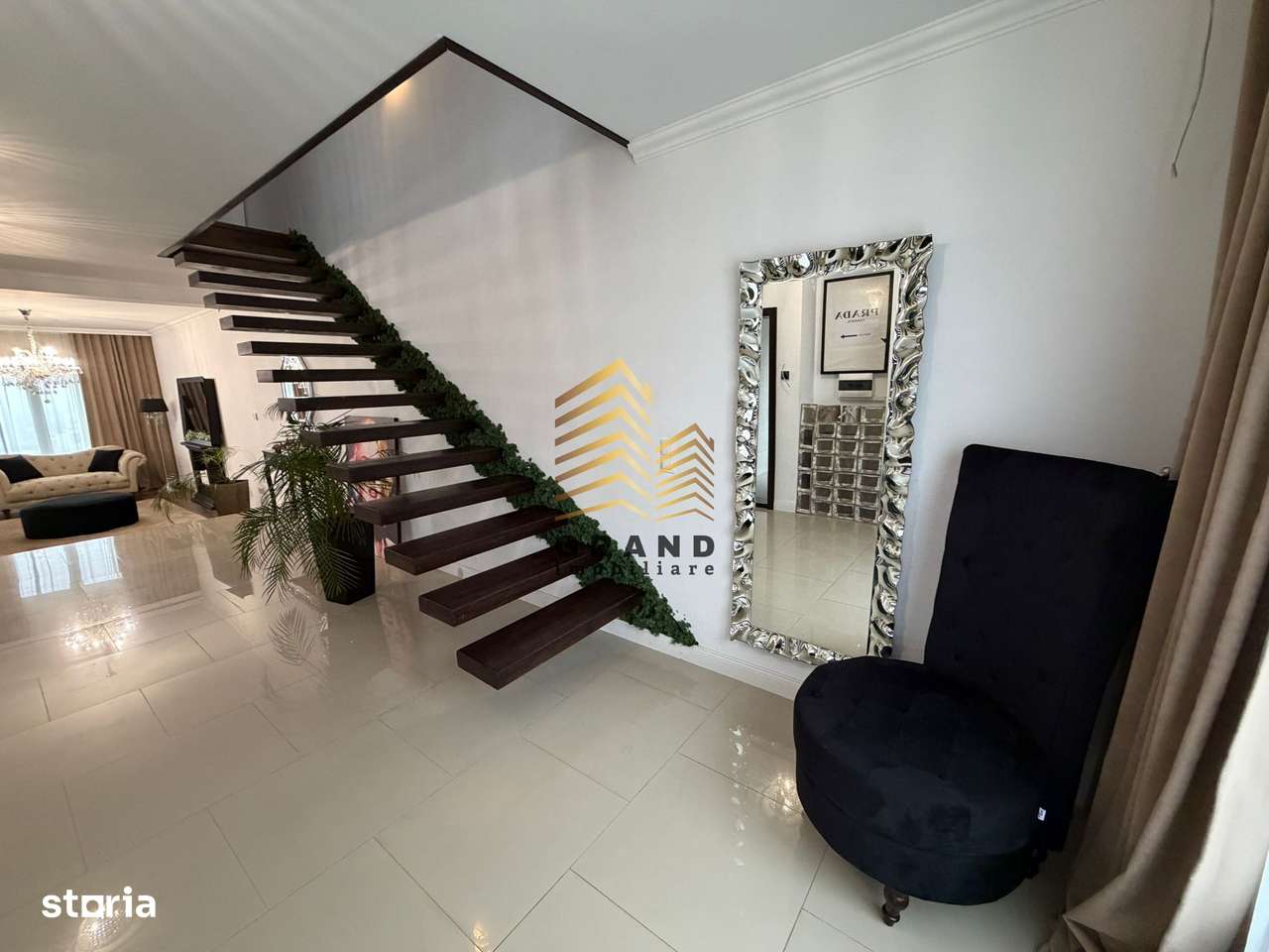 CASA DE VANZARE | 240 MP UTILI | ZONA Rompetrol - Imagine principală: 4/17