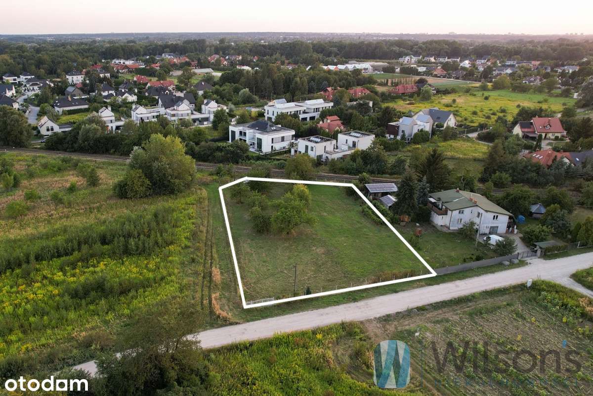 3020 m² w Sercu Kępy Zawadowskiej