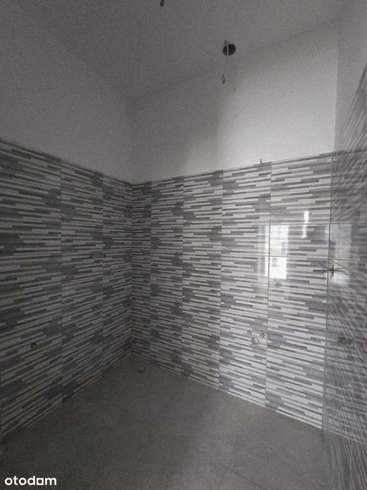 dwupoziomowy lokal na parterze i poddaszu-3