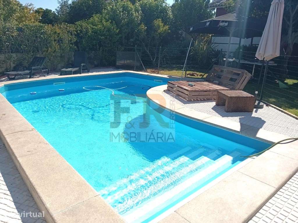 Moradia Isolada Duplex T7 com Piscina Brejos de Azeitão - Grande imagem: 4/60