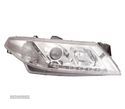 FARÓIS COM LUZ DIURNA LED PARA RENAULT LAGUNA 01-05 FUNDO CROMADO - 2