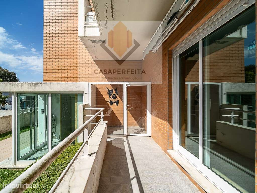 Fabuloso Apartamento T3 de 3 Frentes com Varanda e Box - Avintes-4