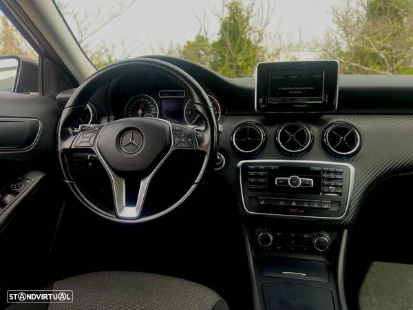 Mercedes-Benz GLA 180 CDi Urban Aut. - 11